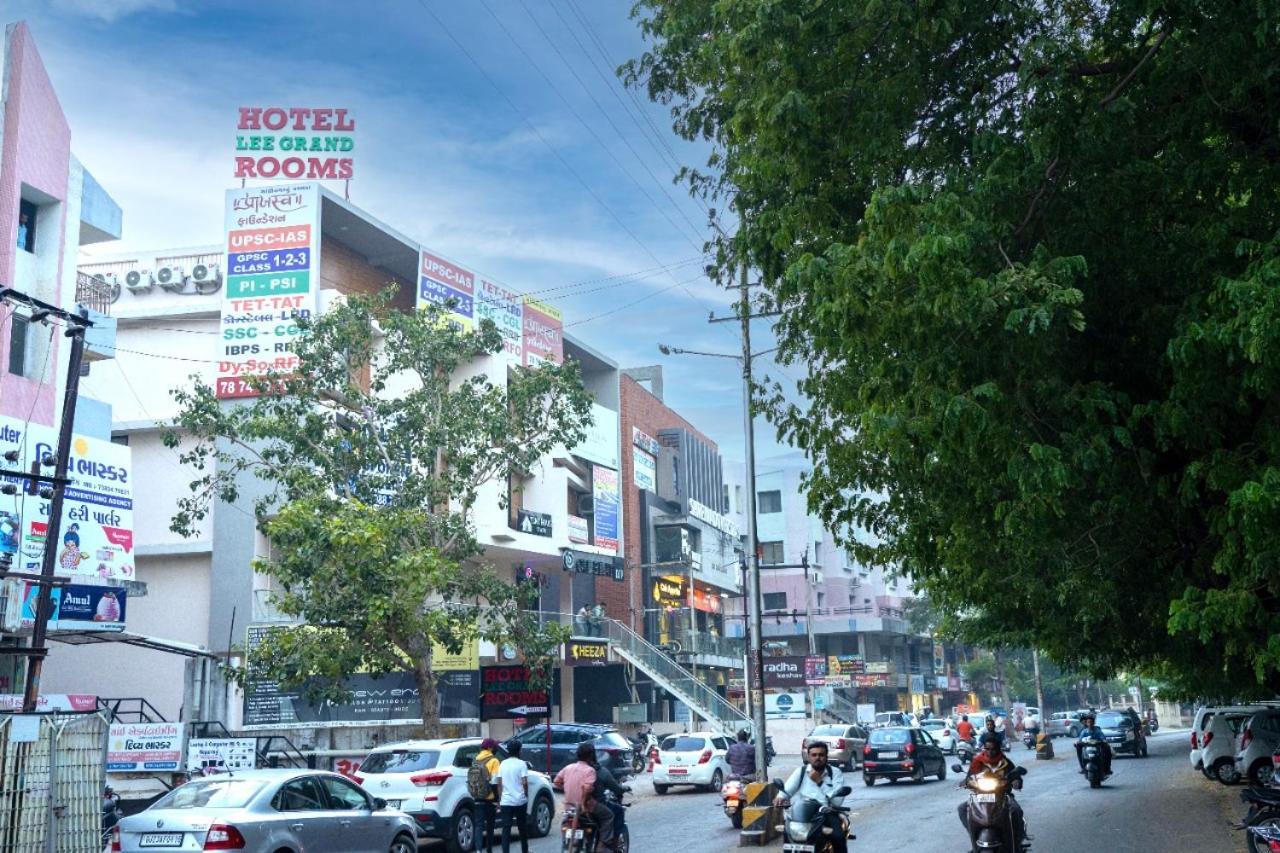 Hotel Lee Grand Anand Ngoại thất bức ảnh