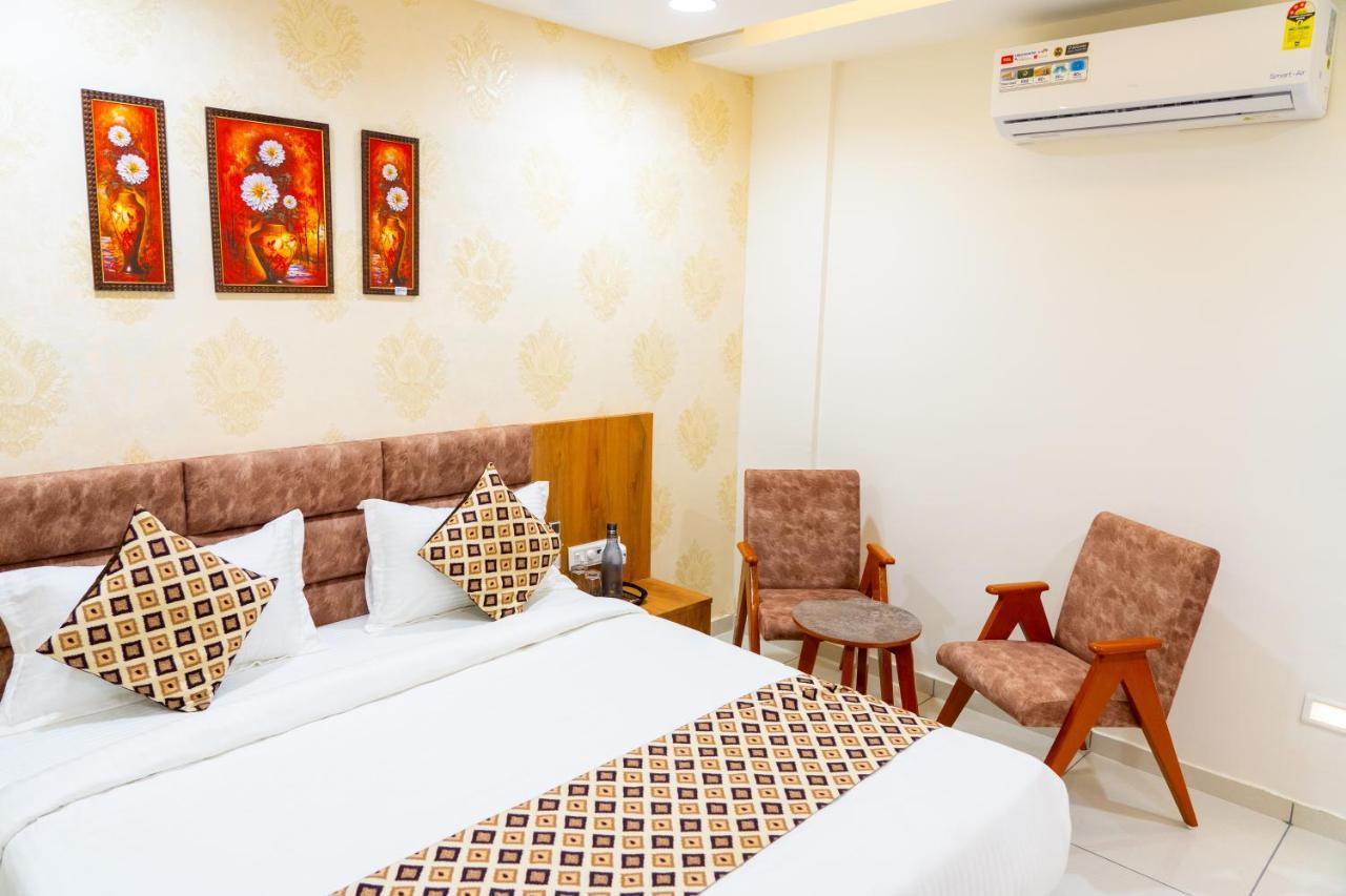 Hotel Lee Grand Anand Ngoại thất bức ảnh