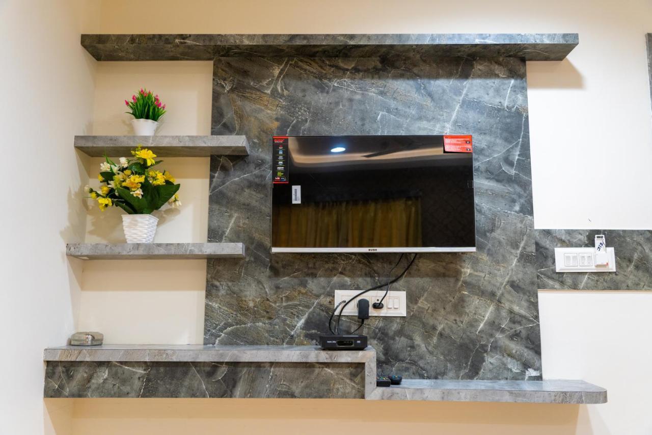 Hotel Lee Grand Anand Ngoại thất bức ảnh