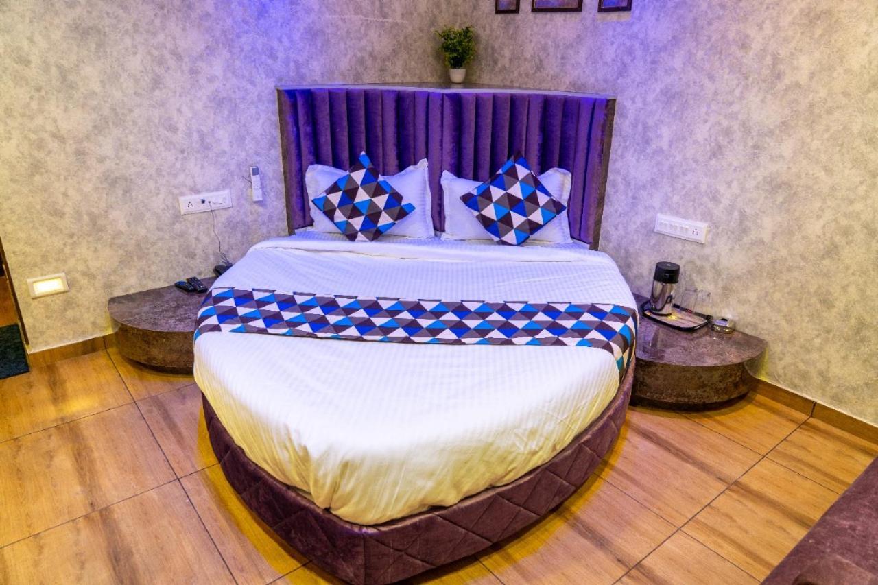 Hotel Lee Grand Anand Ngoại thất bức ảnh